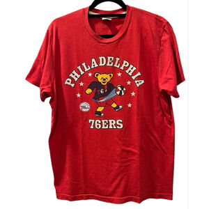 Homage Grateful Dead Bear Philadelphia 76ers NBA Basketball T-Shirt Size Large